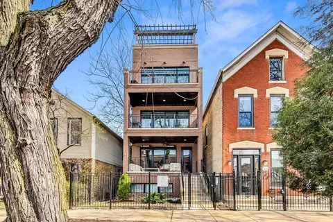 1057 N Winchester Ave #2, Chicago, IL 60622