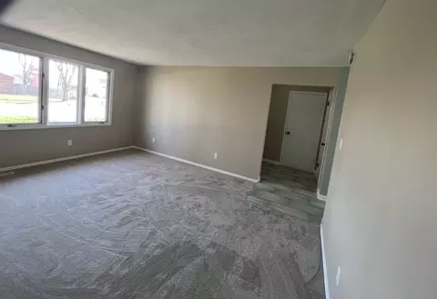 503 E Juniper Ln, Bradley, IL 60915 photo 8