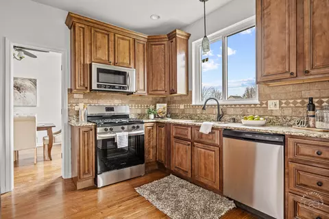 1653 Mcdowell Ave, Aurora, IL 60504 photo 5