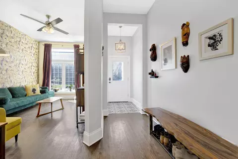732 E 42nd St, Chicago, IL 60653 photo 6