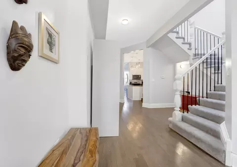 732 E 42nd St, Chicago, IL 60653 photo 5