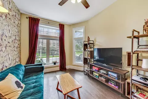 732 E 42nd St, Chicago, IL 60653 photo 8