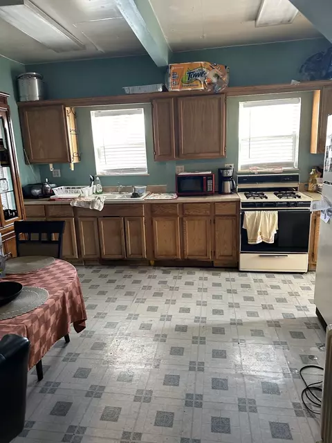 1214 Park St, Mchenry, IL 60050 photo 4