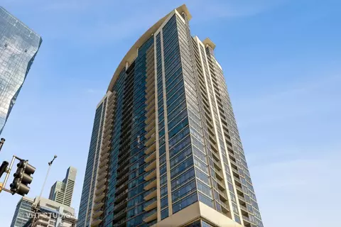 100 E 14th St #1809, Chicago, IL 60605