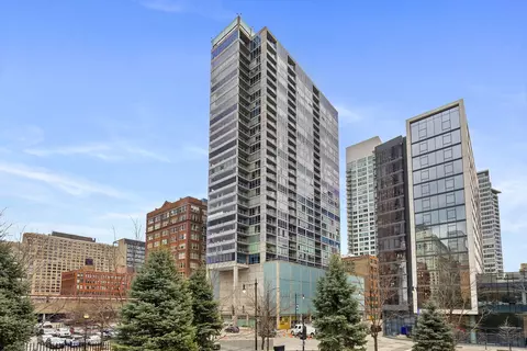 611 S Wells St #1204, Chicago, IL 60607