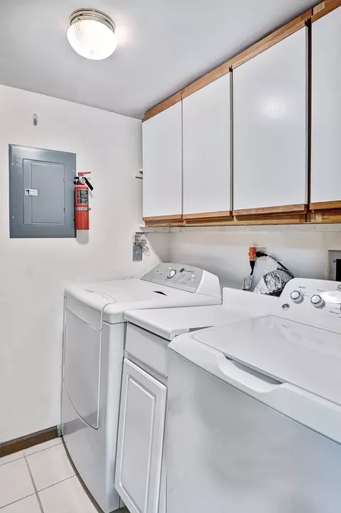 6157 Willowhill Rd #B, Willowbrook, IL 60527 photo 9