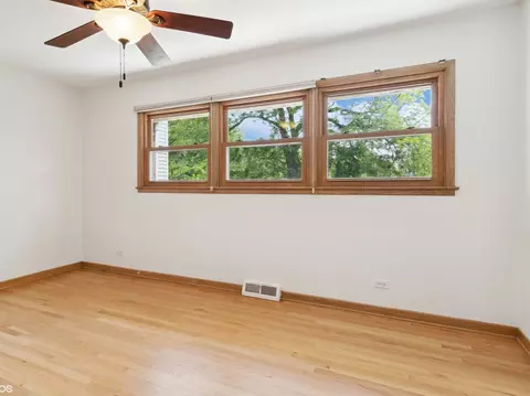 921 S Spring Rd, Elmhurst, IL 60126 photo 7