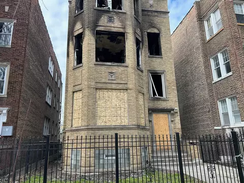 8220 S Maryland Ave, Chicago, IL 60619