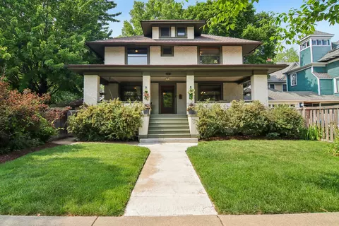 412 Pleasant St, Oak Park, IL 60302