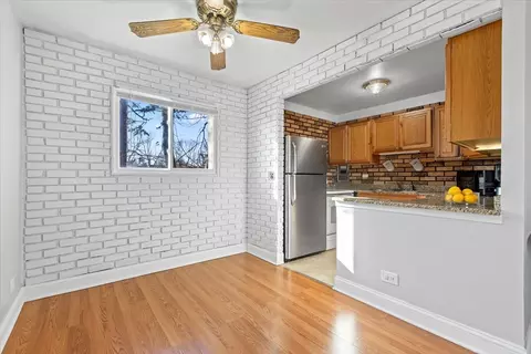 Dining - 2400 Algonquin Rd #18, Rolling Meadows, IL 60008 photo 1 of 2