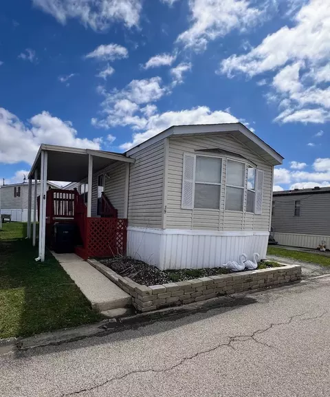 27 W370 Geneva Rd #39, West Chicago, IL 60185