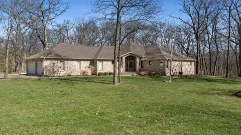 2874 E Orchid Ln, Oregon, IL 61061