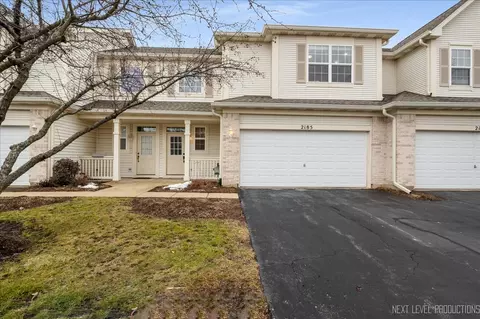 2185 Sunrise Cir, Aurora, IL 60503