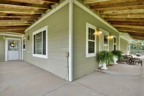 Exterior - 16989 E Ritchie Rd, Rochelle, IL 61068 photo 8 of 41