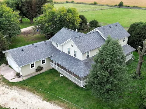 Exterior - 16989 E Ritchie Rd, Rochelle, IL 61068 photo 2 of 41