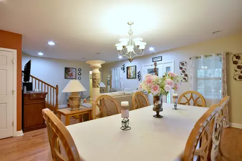 Dining - 16989 E Ritchie Rd, Rochelle, IL 61068 photo 5 of 5