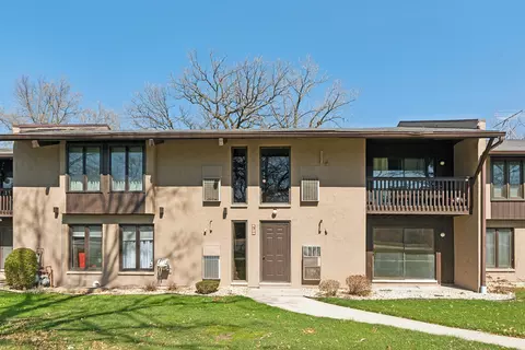 1100 Holbrook Rd #K, Homewood, IL 60430