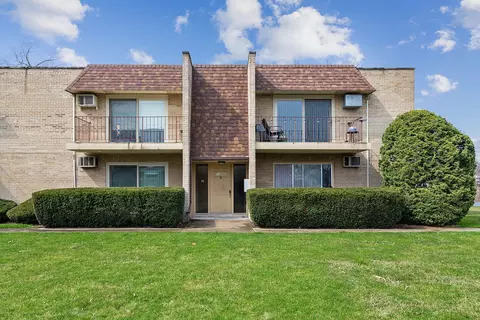 12840 S 71st Ave #205, Palos Heights, IL 60463