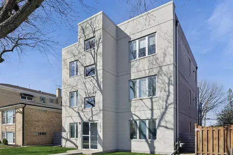 2618 N 75th Ct #1, Elmwood Park, IL 60707