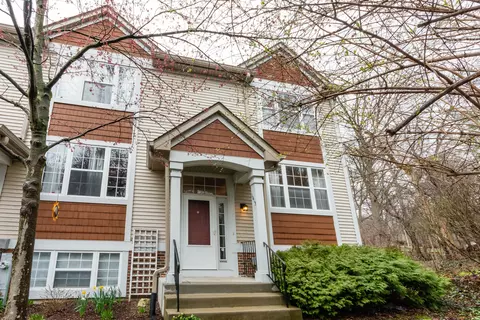 1615 Orchard Ct, West Chicago, IL 60185