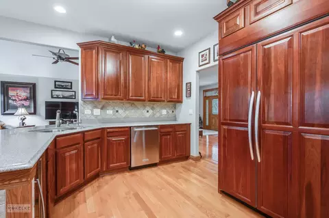 401 E Main St, Newark, IL 60541 photo 15
