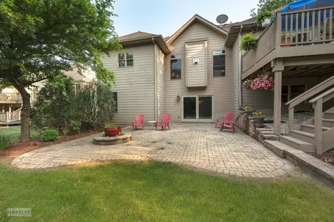 401 E Main St, Newark, IL 60541 photo 2