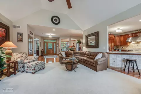 401 E Main St, Newark, IL 60541 photo 13