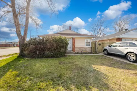 7856 S Kenton Ave, Chicago, IL 60652