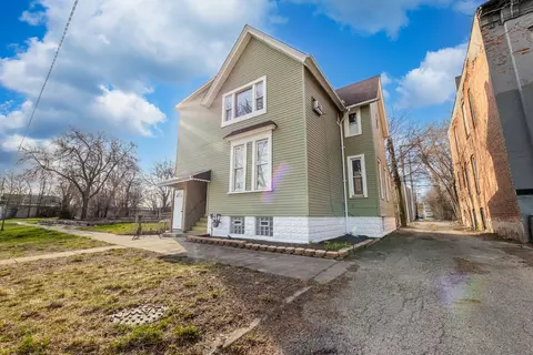 411 W 61st St, Chicago, IL 60621