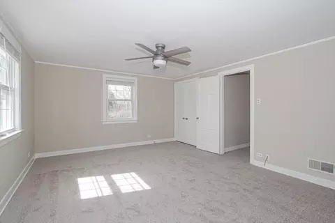 281 Oxford Rd, Des Plaines, IL 60016 photo 15