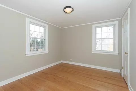 281 Oxford Rd, Des Plaines, IL 60016 photo 18