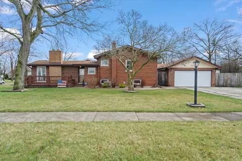 298 W Maple Dr, Chicago Heights, IL 60411