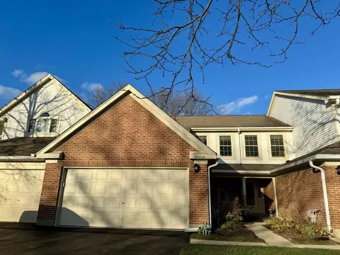 30 W016 Spruce Ct, Warrenville, IL 60555