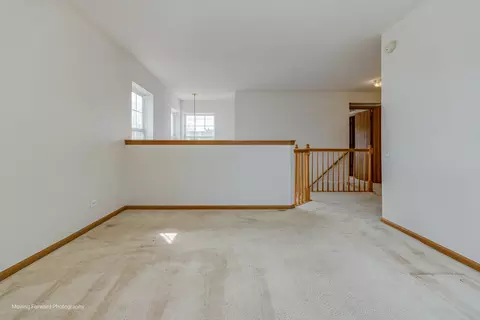 1086 Delta Dr, Elgin, IL 60123 photo 16
