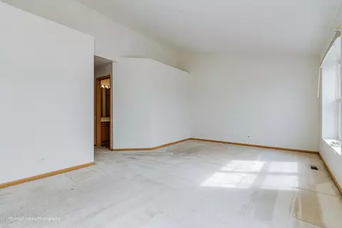 1086 Delta Dr, Elgin, IL 60123 photo 18