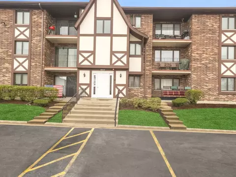 10532 Ridge Cove Dr #16A, Chicago Ridge, IL 60415
