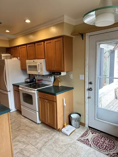 179 Grove Ave #2C, Des Plaines, IL 60016 photo 10