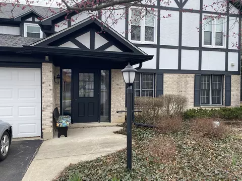 179 Grove Ave #2C, Des Plaines, IL 60016
