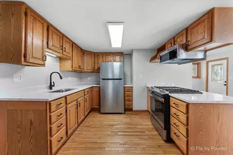 Kitchen - 7611 Beverly Way, Spring Grove, IL 60081 photo 1 of 3