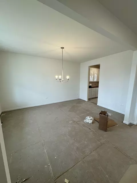 12909 S Sydney Cir, Plainfield, IL 60585 photo 2