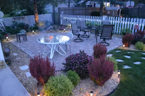 Exterior - 411 Ingleside Ave, Aurora, IL 60506 photo 5 of 9