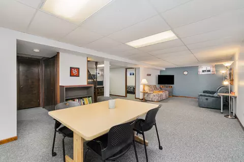 18025 Maple St, Lansing, IL 60438 photo 29