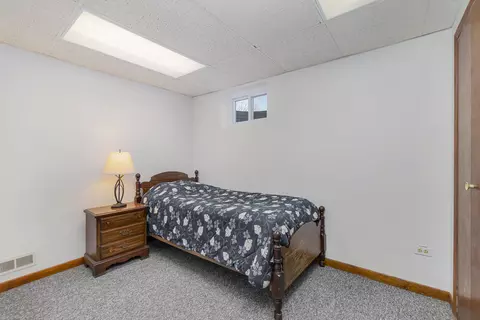 18025 Maple St, Lansing, IL 60438 photo 24