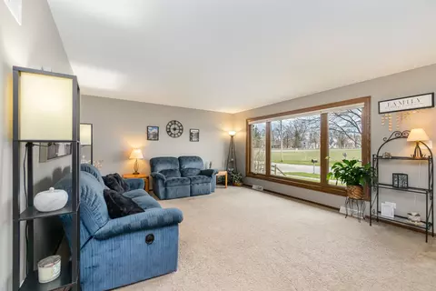18025 Maple St, Lansing, IL 60438 photo 6