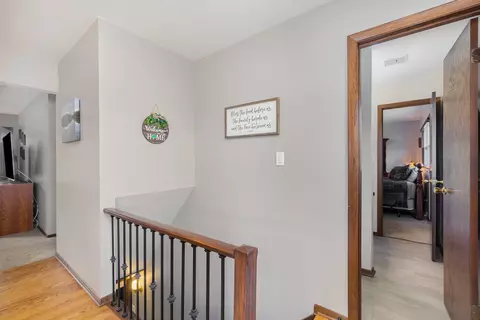 18025 Maple St, Lansing, IL 60438 photo 14