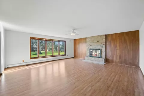 3703 W Young St, Mchenry, IL 60050 photo 5