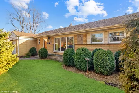 1511 W Euclid Ave, Arlington Heights, IL 60005