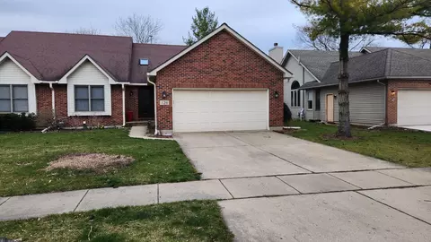 126 Pitz Ln, Batavia, IL 60510