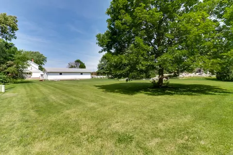 105 Pieper Cir, Delavan, IL 61734 photo 32