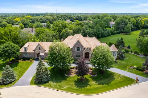 5 N211 Wilton Croft Rd, Saint Charles, IL 60175